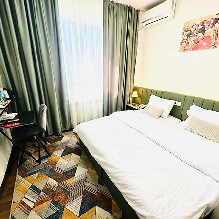 Nava Hotel 예레반 외부 사진