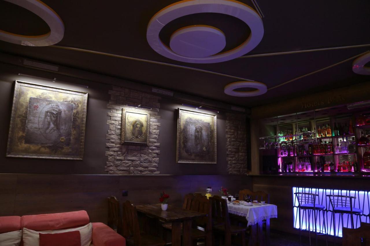 Nava Hotel 예레반 외부 사진