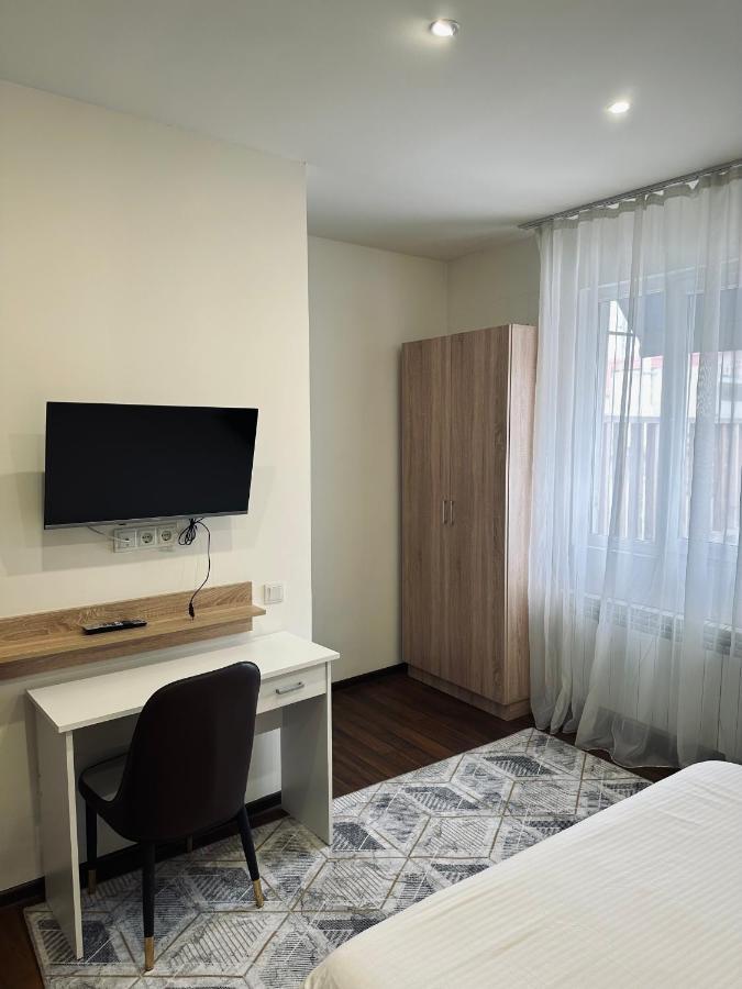 Nava Hotel 예레반 외부 사진
