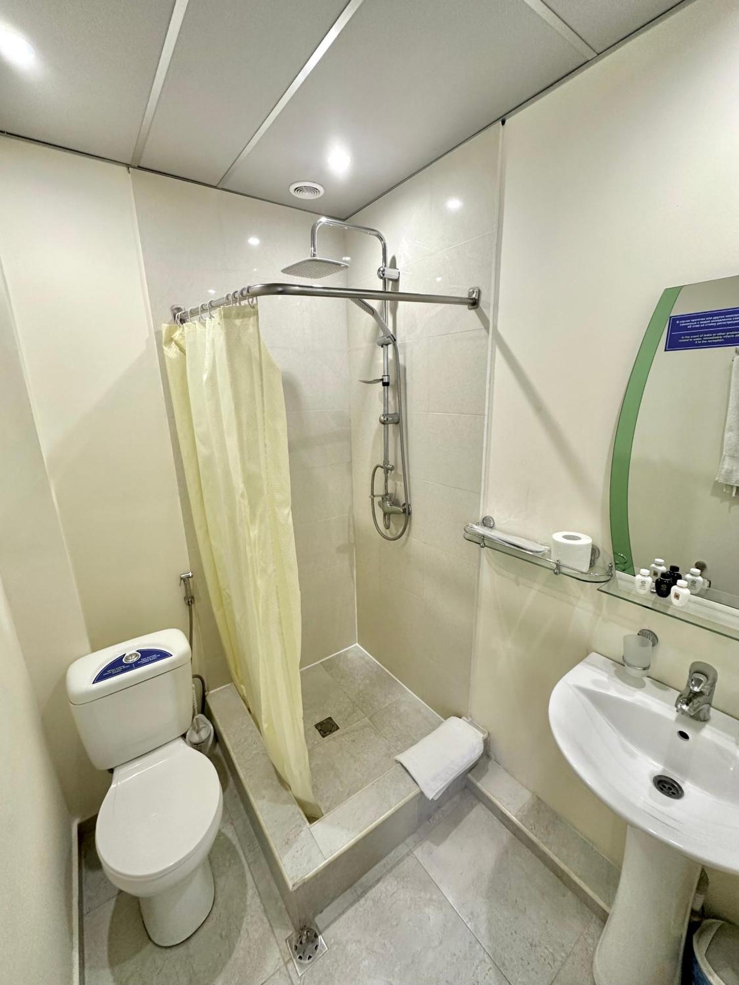 Nava Hotel 예레반 객실 사진